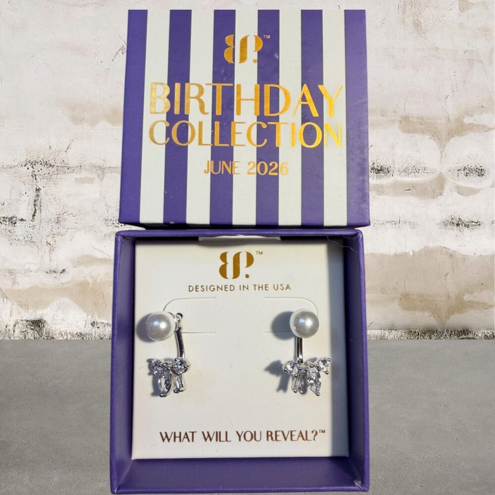 Bomb Party $136 "She's an Artsy Diva" Earrings NWT